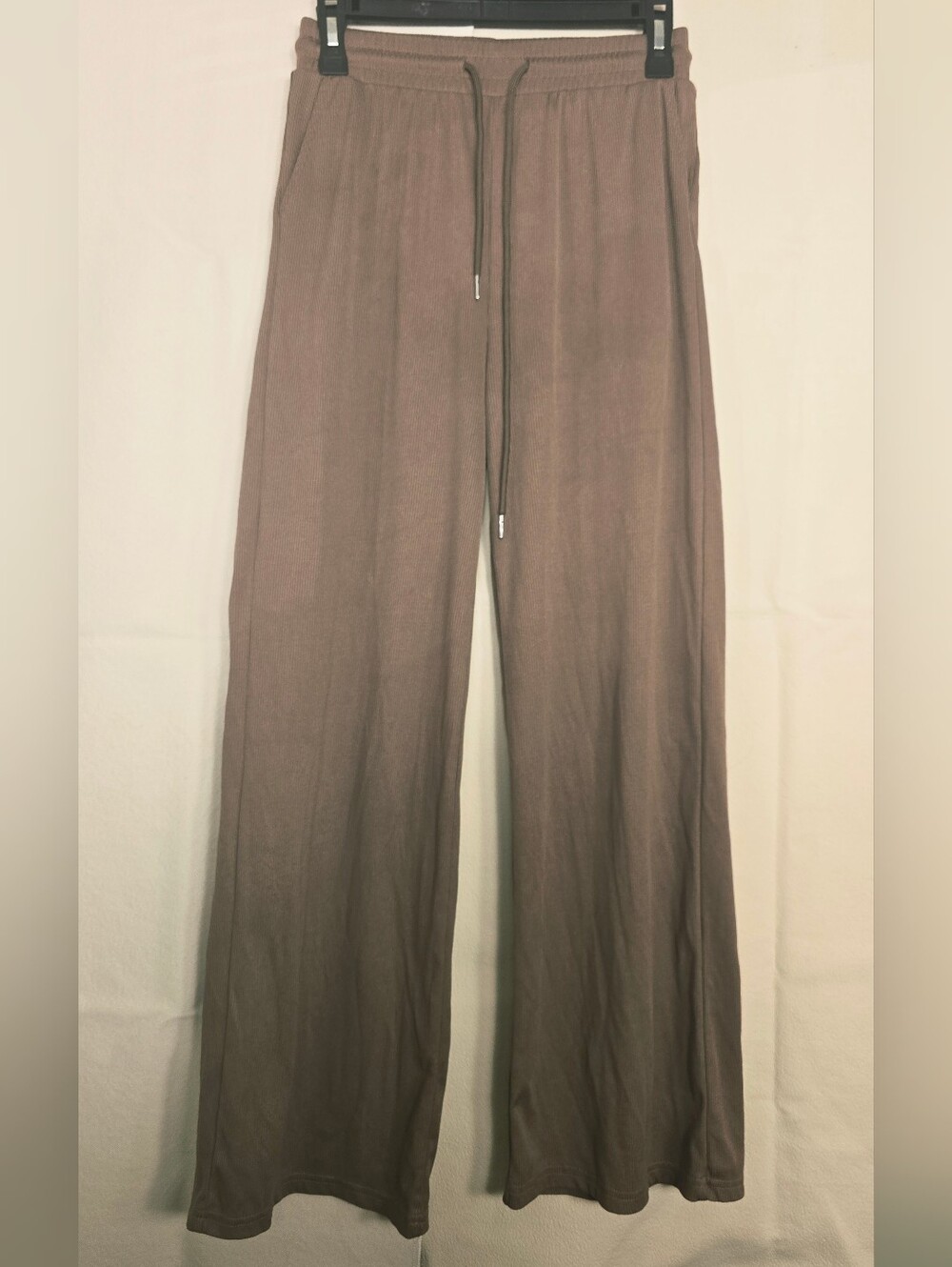Love Poem - Relaxed Wide-Leg Drawstring Joggers in Taupe